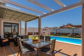Villa with private pool, near beach and golf Caleta de Fuste- Villa Charlotte